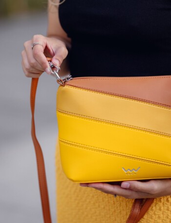 Dámska crossbody kabelka žltá - Vuch Coalie Striped Yellow